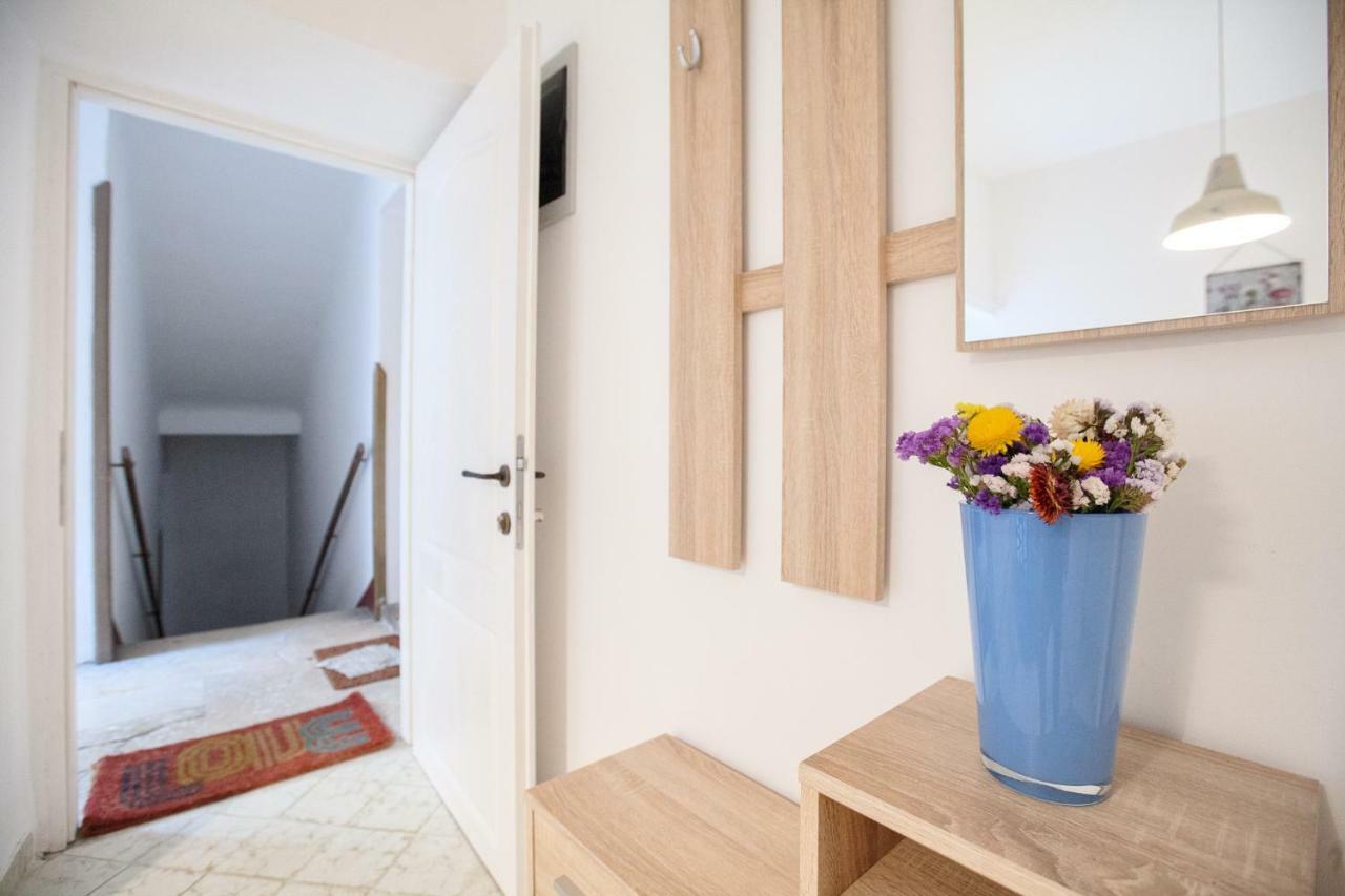 Apartments Rauch プーラ エクステリア 写真